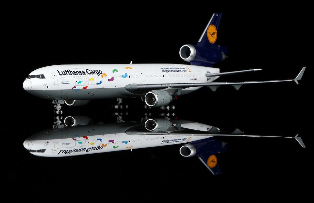 YY Wings 1:400 Lufthansa Cargo McDonnell Douglas MD-11F D-ALCH "Cargo Human Care" Interactive YY1102D