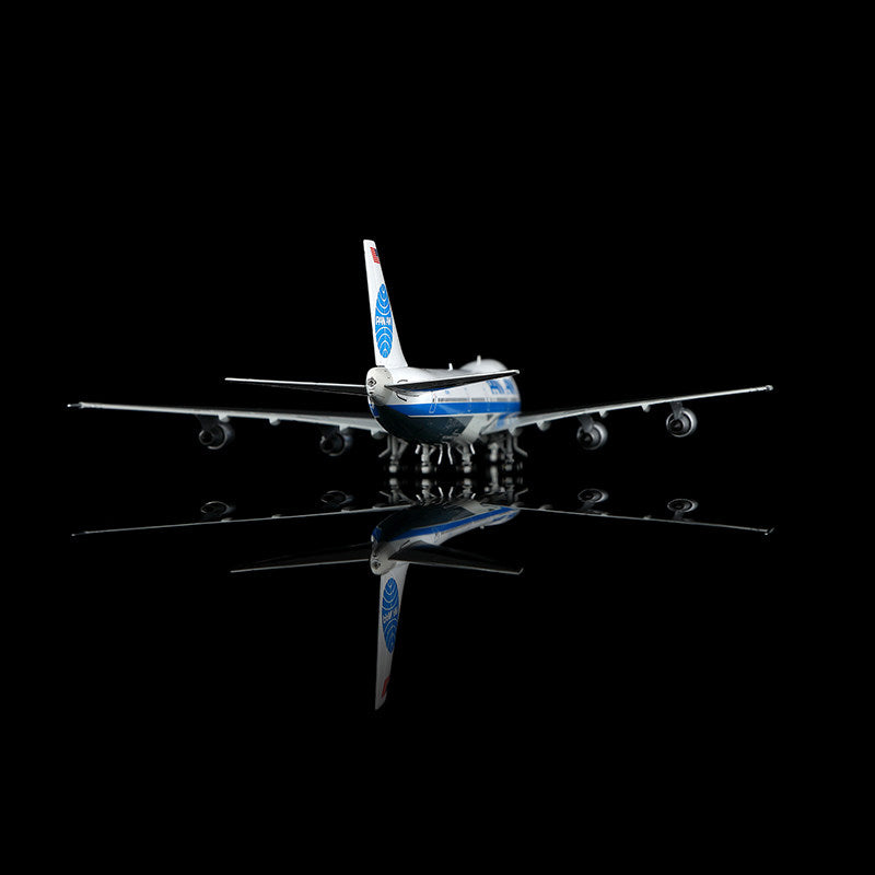 HX Models 1:400 Pan Am Boeing 747-200 N724PA "Clipper Fairwind"
