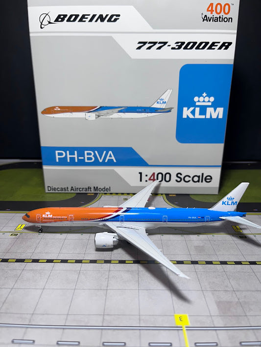 Aviation400 KLM Boeing 777-300ER PH-BVA "Orange Pride" AV4212