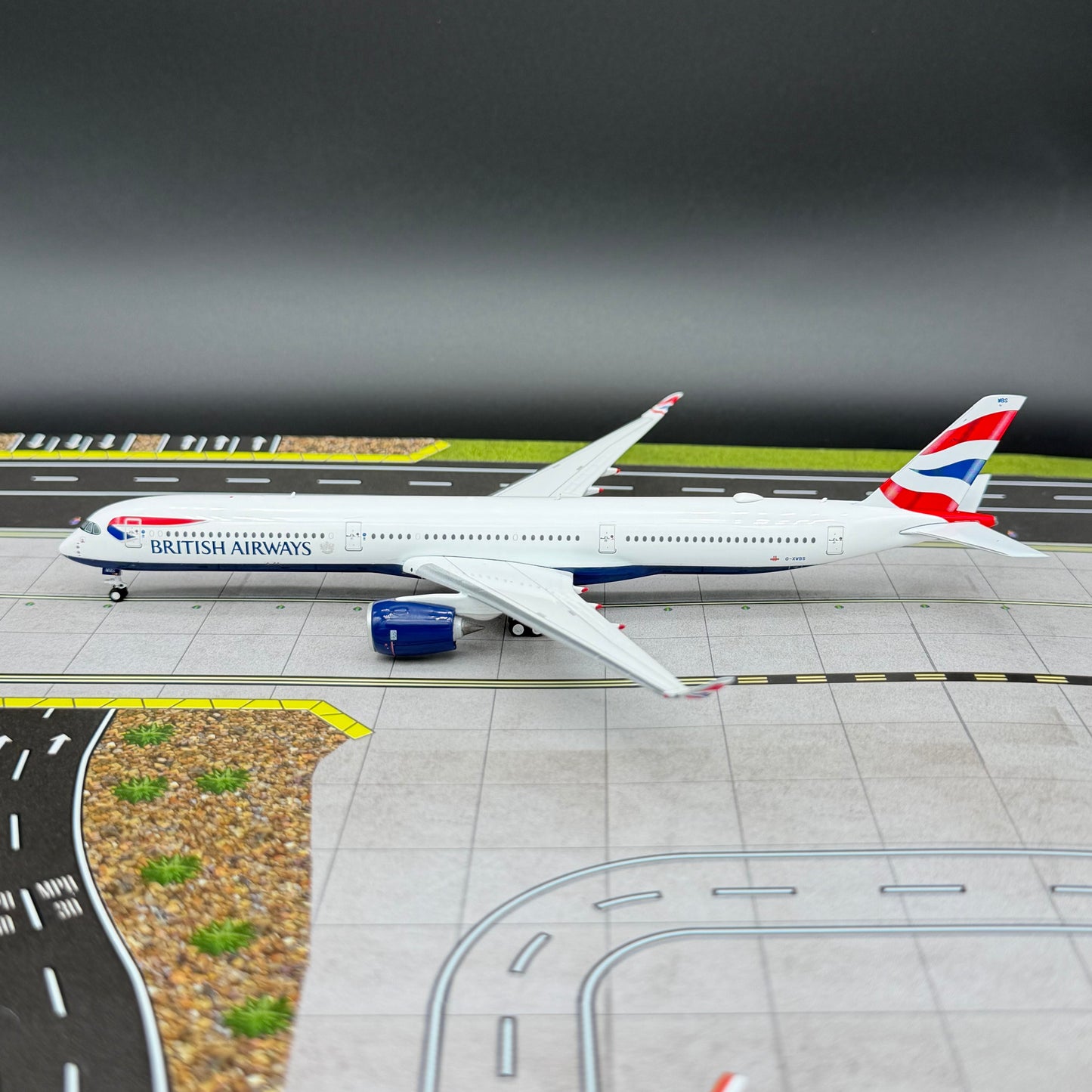 Phoenix Models 1:400 British Airways Airbus A350-1000 G-XWBS 04673