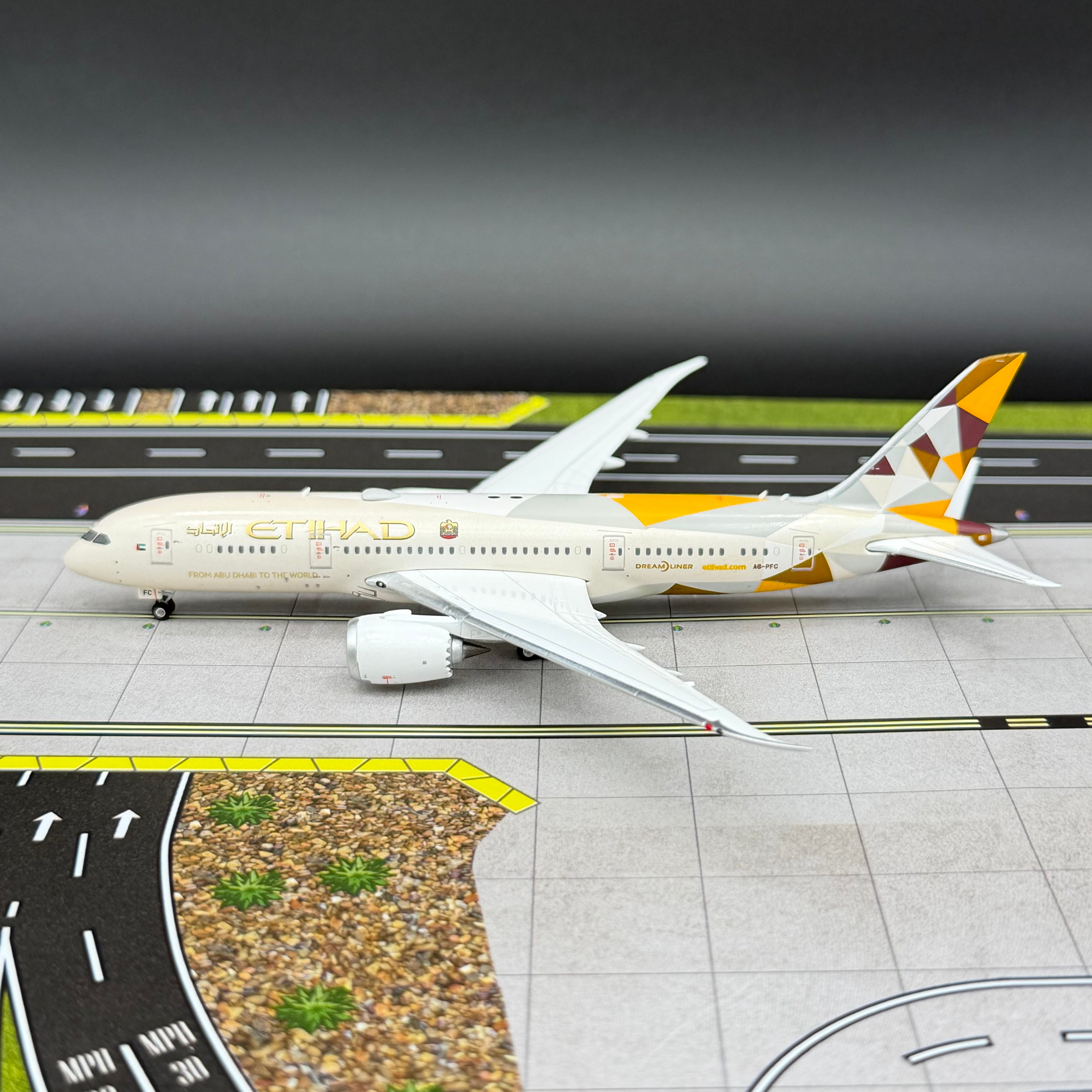 Phoenix Models 1:400 Etihad (Presidential Flight) Boeing 787-8 A6-PFC ...