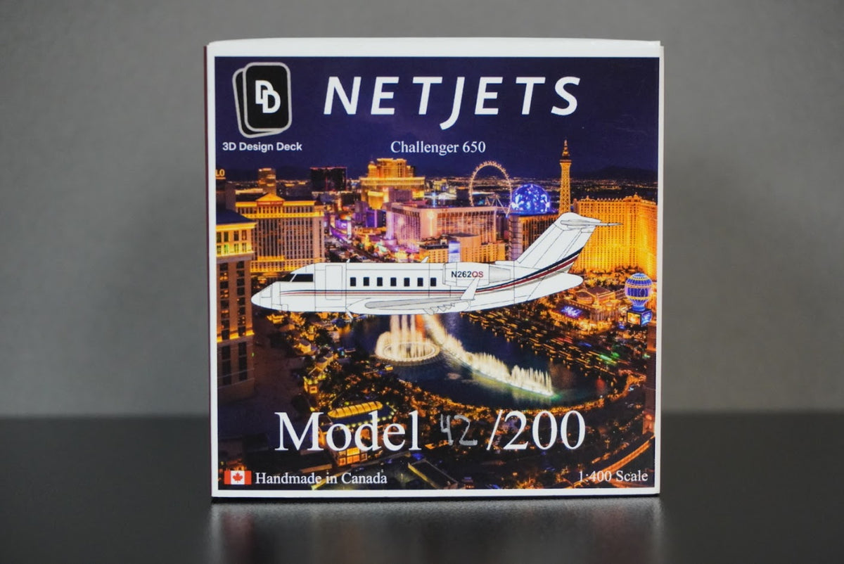 3D Design Deck 1:400 NetJets Bombardier Challenger 650 N262QS 182