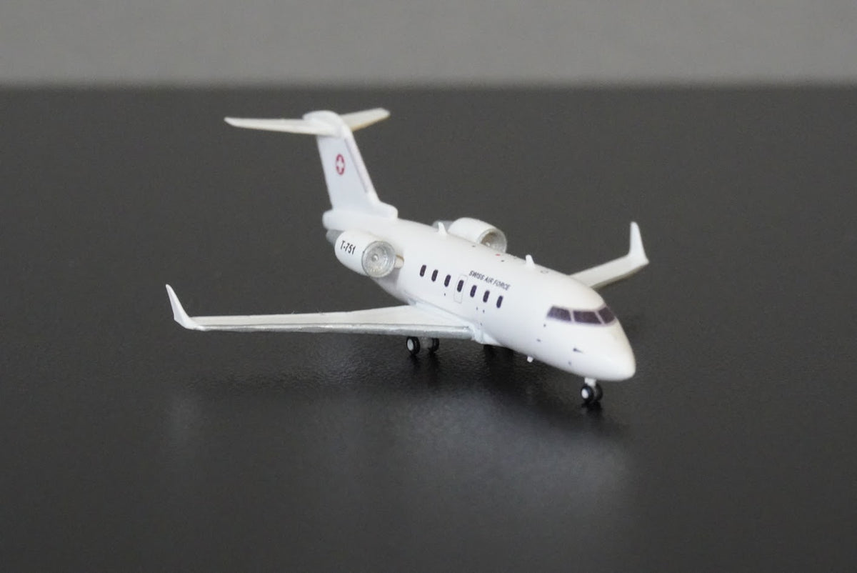 3D Design Deck 1:400 Swiss Air Force Challenger 604 T-751 186