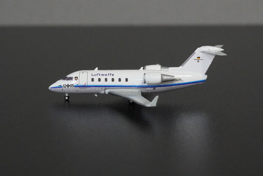 3D Design Deck 1:400 Luftwaffe Challenger 601 12-05 184
