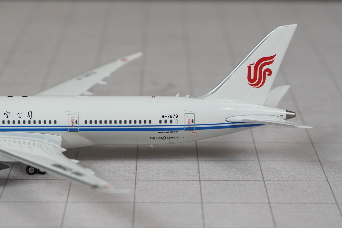 Phoenix Models 1:400 Air China Boeing 787-9 B-7879 12090