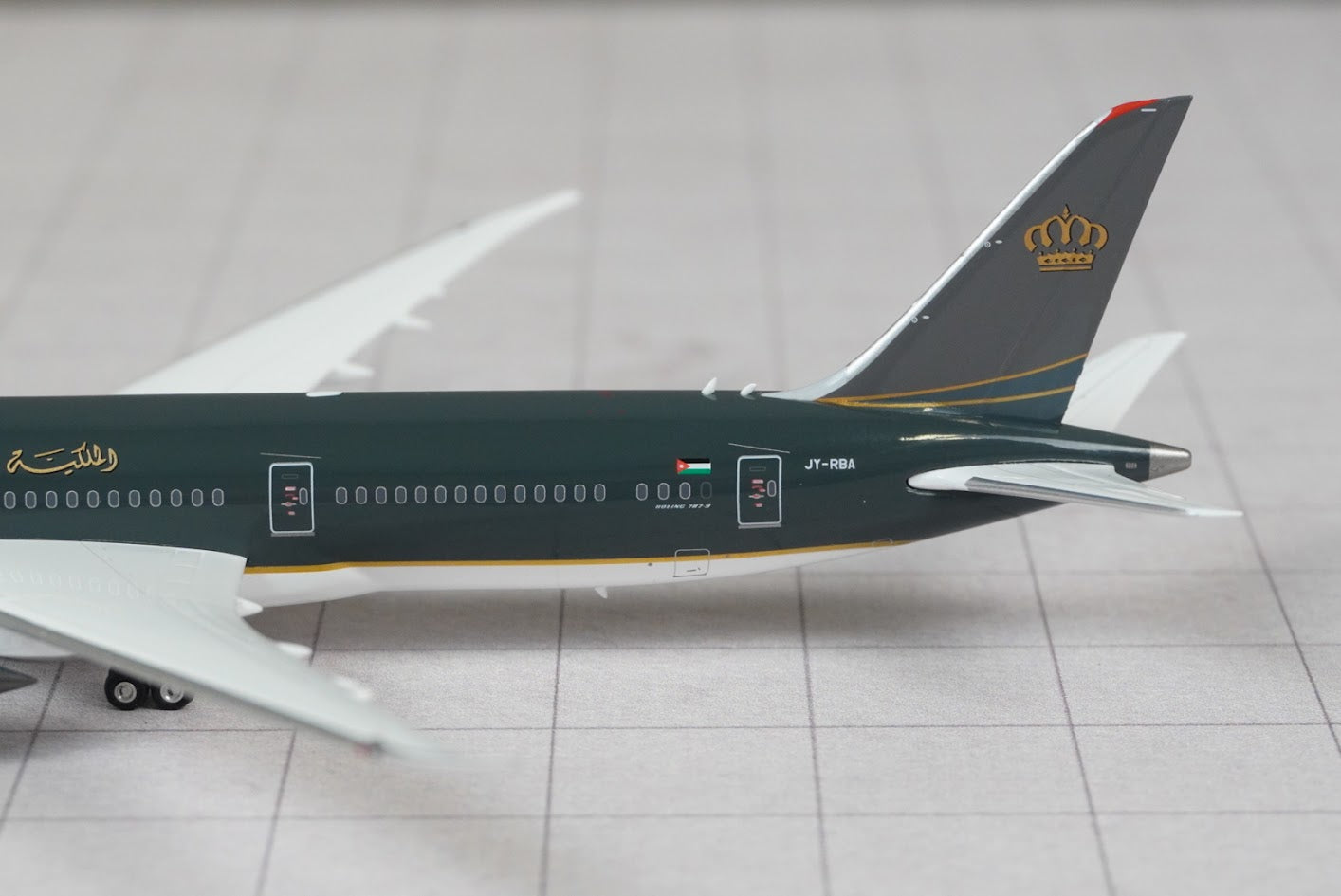 Phoenix Models 1:400 Royal Jordanian Airlines Boeing 787-9 JY-RBA