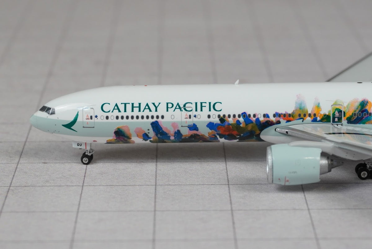 Phoenix Models 1:400 Cathay Pacific Boeing 777-300ER B-KQU "Spirit of Hong Kong" 04698