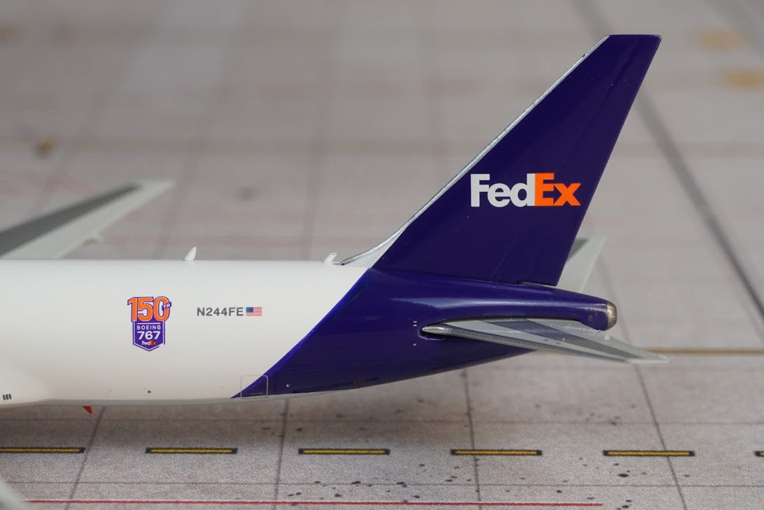 Phoenix Models 1:400 FedEx Boeing 767-300F N244FE "150th and last 767 for FedEx" 04703