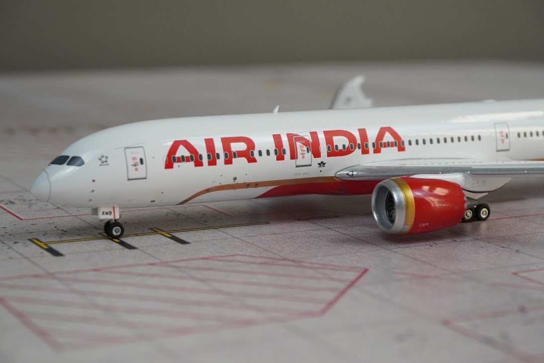 Phoenix Models 1:400 Air India Boeing 787-9 VT-AWB 12103