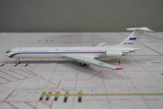 Phoenix Models 1:400 Rossiya Russian Air Force Ilyushin IL-62M RA-86495 12105