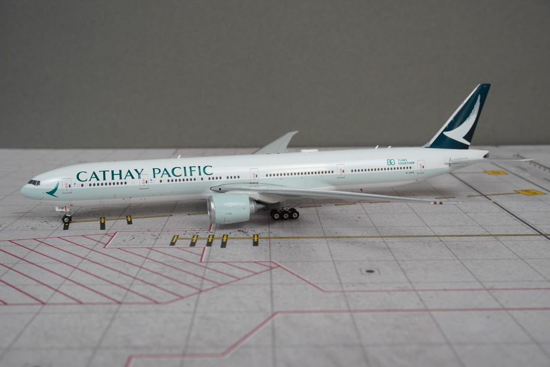 Phoenix Models 1:400 Cathay Pacific Boeing 777-300ER B-KPO "80 Years Together" 04704