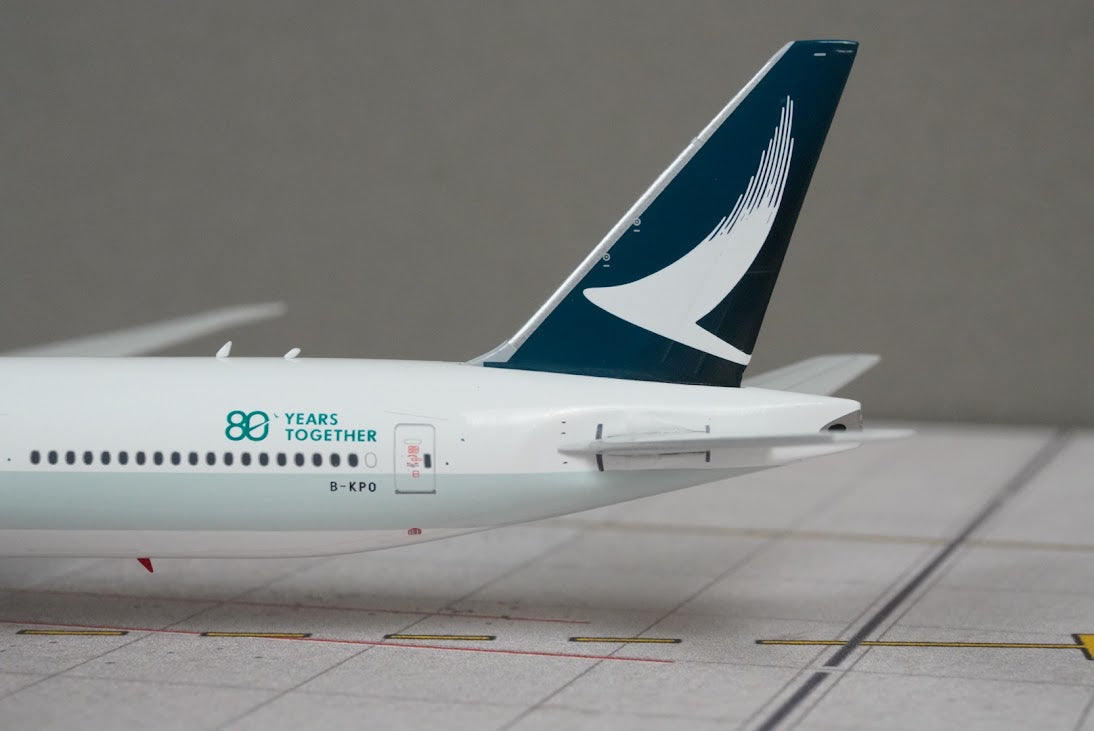 Phoenix Models 1:400 Cathay Pacific Boeing 777-300ER B-KPO "80 Years Together" 04704