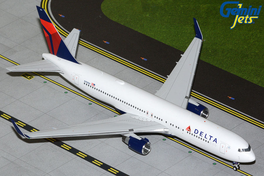 Gemini200 Delta Air Lines Boeing 767-300ER N199DN G2DAL1419