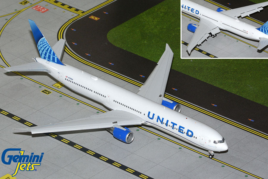 Gemini200 United Airlines Boeing 767-400ER N76064 Flaps Down G2UAL1445F