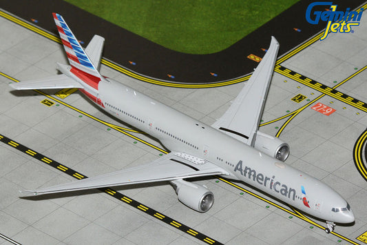 Gemini Jets 1:400 American Airlines Boeing 777-300ER N722AN GJAAL2303