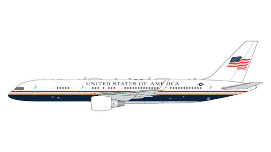 Pre-Order GeminiJets 1:400 USAF Air Force Two Boeing 757-200 (C-32A) 99-0003 GJAFO2434