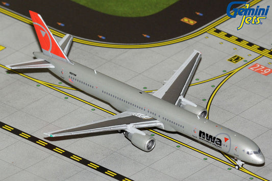 Gemini Jets 1:400 Northwest Airlines Boeing 757-300 N587NW GJNWA2366