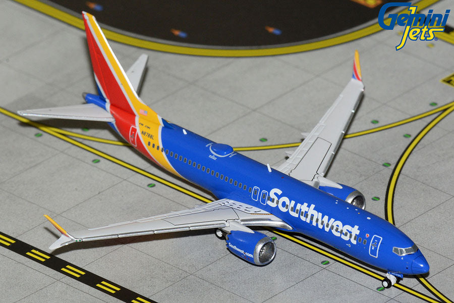 Pre-Order GeminiJets 1:400 Southwest Airlines Boeing 737 MAX 8 N8788L GJSWA2372