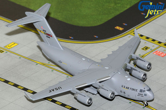 Gemini Jets 1:400 USAF March AFB Boeing C-17 05-5144 GMUSA148