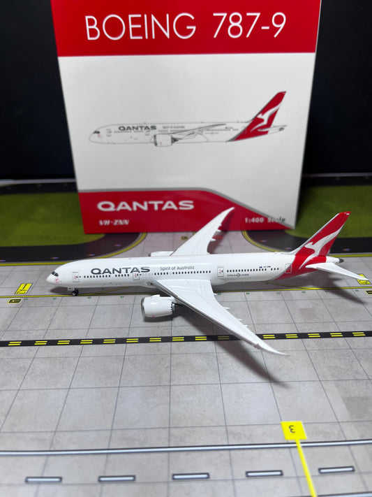 Phoenix Models 1:400 Qantas Boeing 787-9 VH-ZNN 04620