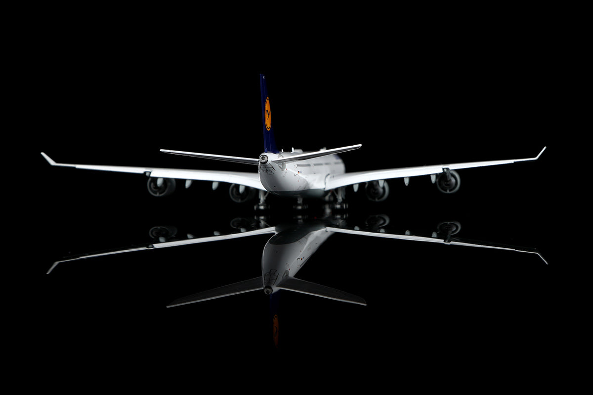 YY Wings 1:400 Lufthansa Airbus A340-600 D-AIHZ Flaps Down YY34615F