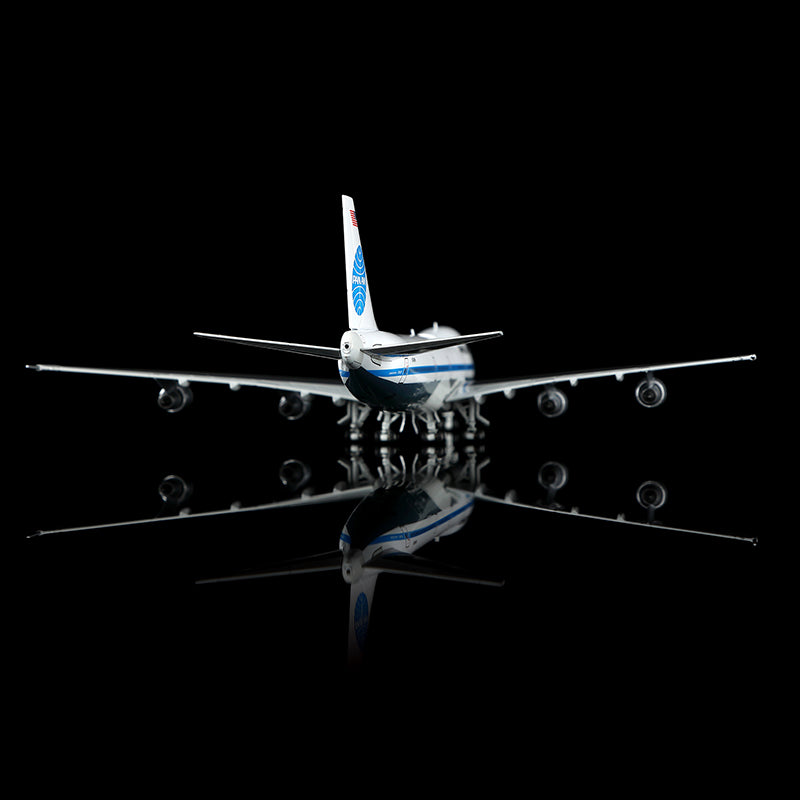 HX Models 1:400 Pan Am Boeing 747-100 N749PA "Clipper Dashing Wave"