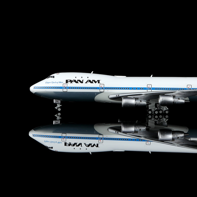 HX Models 1:400 Pan Am Boeing 747-100 N749PA "Clipper Dashing Wave"