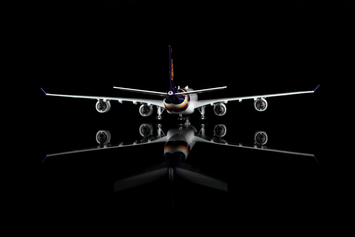 YY Wings 1:400 Thai Airways Airbus A340-600 HS-TNA