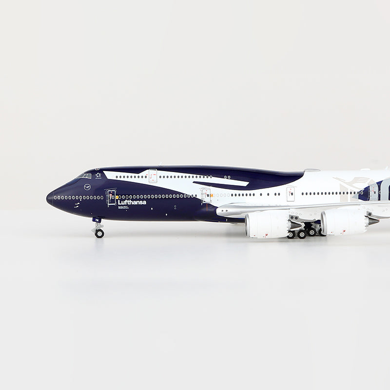 HX Models 1:400 Lufthansa Boeing 747-8 D-ABYN "100 Years"