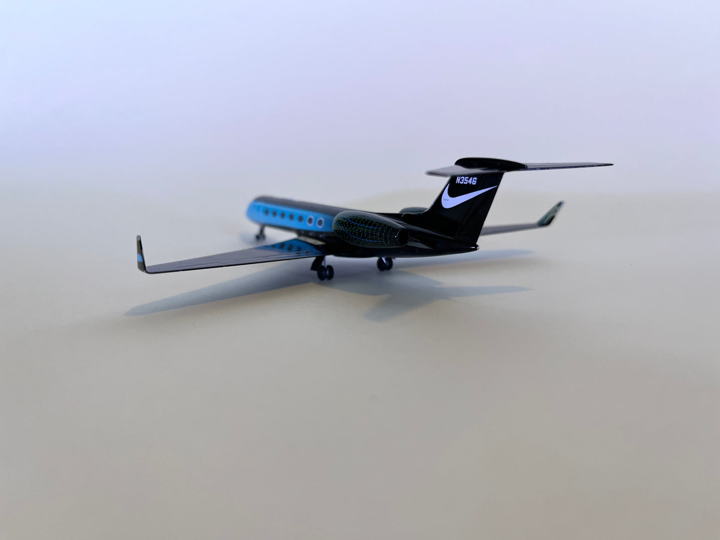 NG Models 1:200 Nike Gulfstream G550 N3546 NG 75010