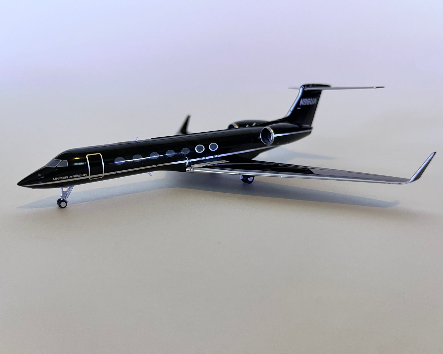 NG Models 1:200 Under Armour Gulfstream G550 N96UA NG 75030