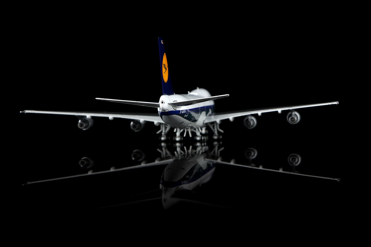 YY Wings 1:400 Lufthansa Boeing 747-100 D-ABYA