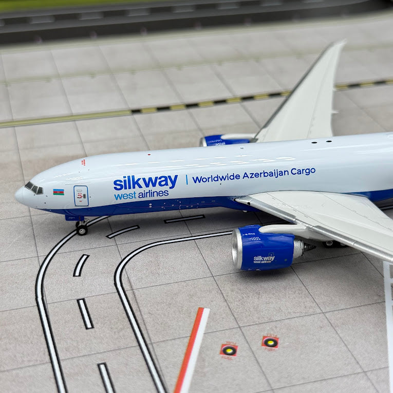 Phoenix Models 1:400 Silk Way West Airlines Boeing 777-200F VP-BMG 12038