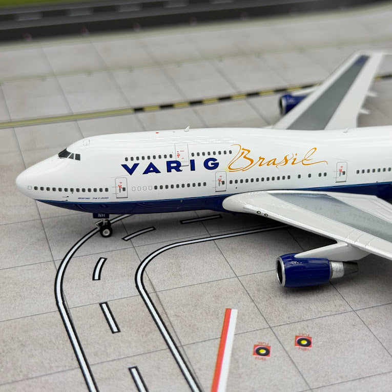 Phoenix Models 1:400 VARIG Boeing 747-300M PP-VNH 12064