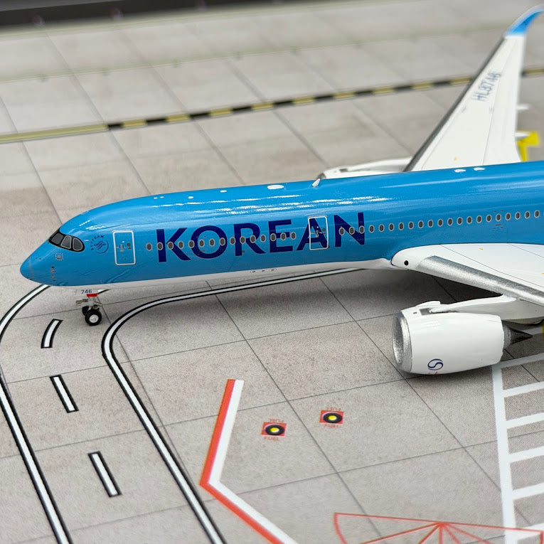 Phoenix Models 1:400 Korean Air Airbus A350-900 HL8746 New Livery 04672