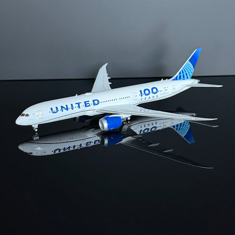 Gemini Jets 1:400 United Airlines Boeing 787-9 N61101 "100 Years" GJUAL2228