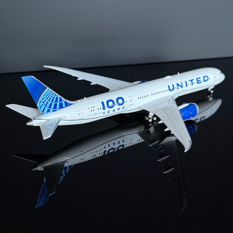 Gemini Jets 1:400 United Airlines Boeing 787-9 N61101 "100 Years" GJUAL2228