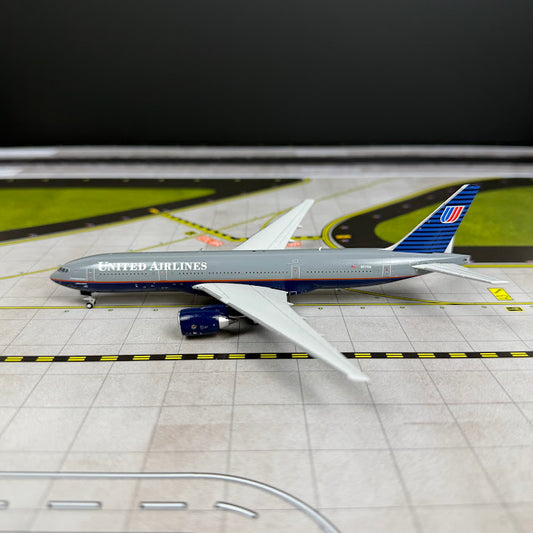 JC Wings 1:400 United Airlines Boeing 777-200 N777UA "Battleship" XX40206