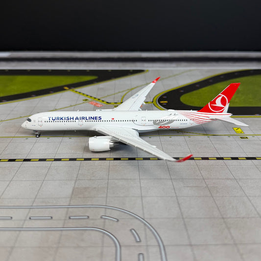 JC Wings 1:400 Turkish Airlines Airbus A350-900 TC-LGH "400th Aircraft" Flaps Down XX40171A