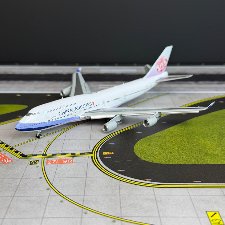 JC Wings 1:400 China Airlines Boeing 747-400 B-18212 Flaps Down XX4475A