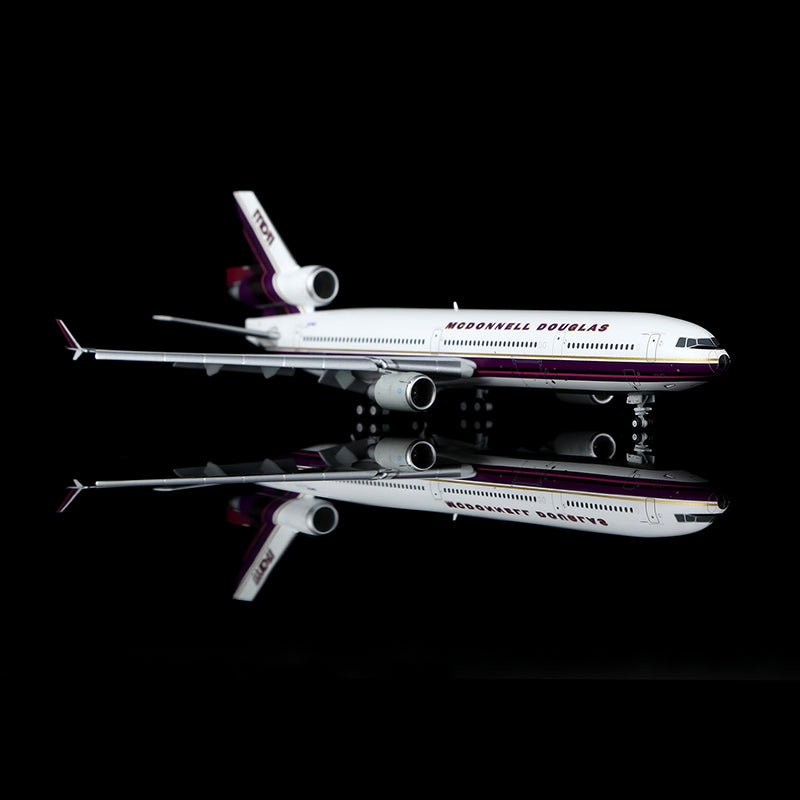 YY Wings 1:400 McDonnell Douglas MD-11 N211MD House Livery