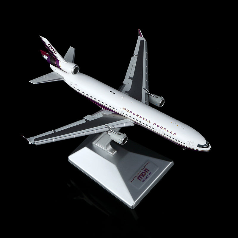 YY Wings 1:400 McDonnell Douglas MD-11 N211MD House Livery