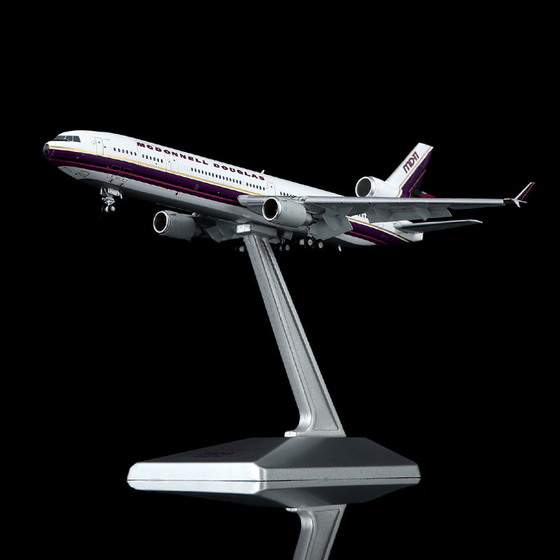 YY Wings 1:400 McDonnell Douglas MD-11 N211MD House Livery