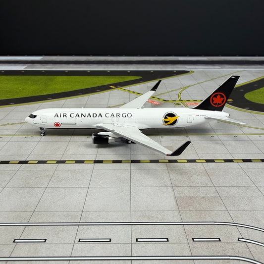 C Models 1:400 Air Canada Cargo Boeing 767-300F C-GHLU "Air Transport World 2024" C0047