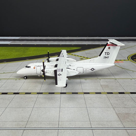 3DD 1:200 USAF DHC Q100 (E-9) 84-0047 174