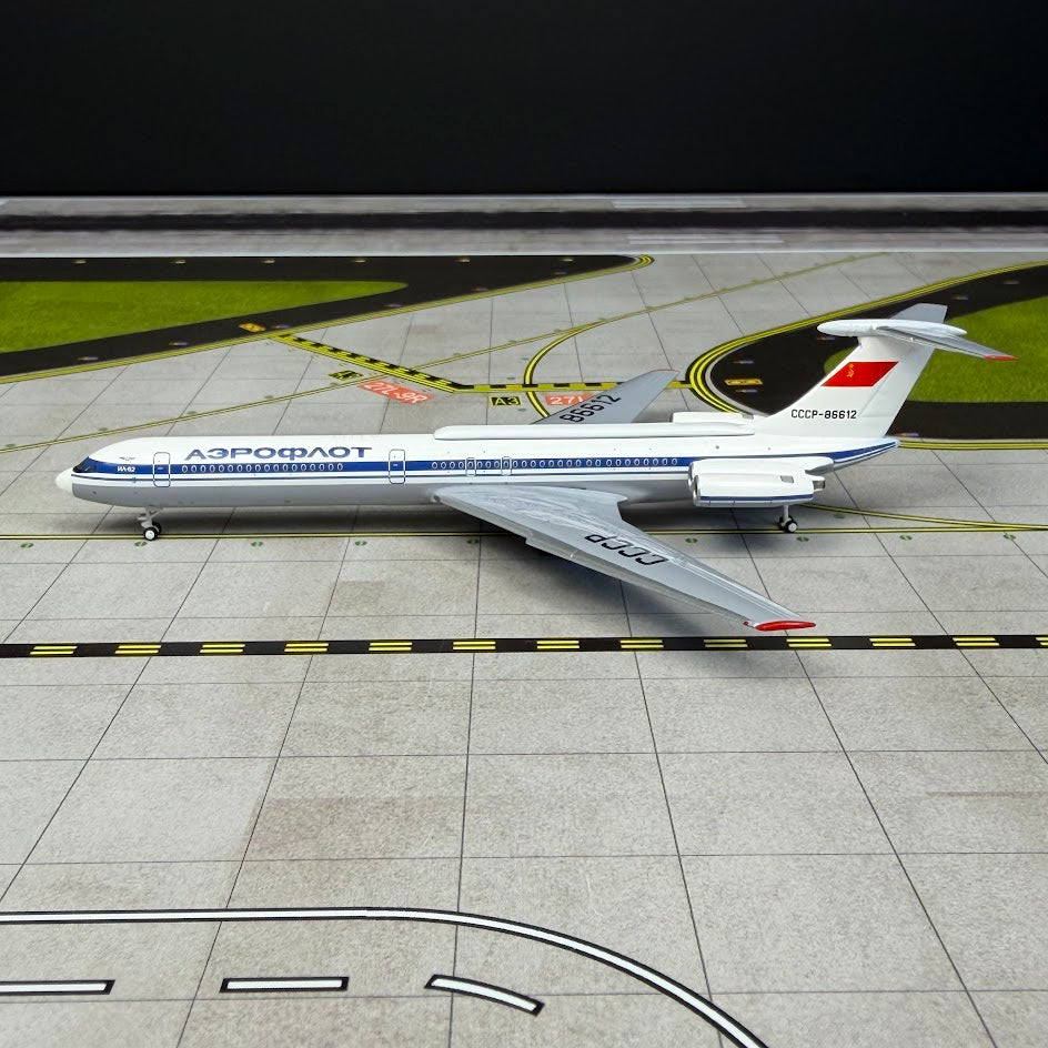 Phoenix Models 1:400 Aeroflot Ilyushin IL-62 CCCP-86612 12042