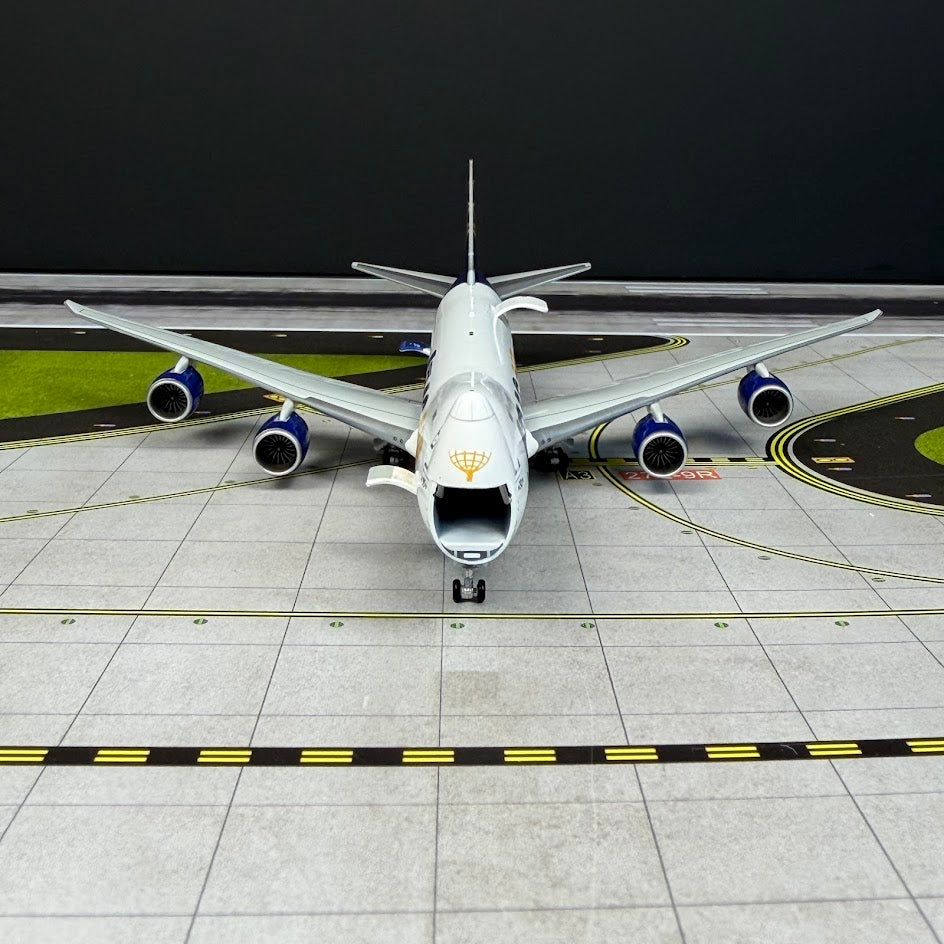 HX Models 1:400 Atlas Air Boeing 747-8F N861GT Interactive B632204C