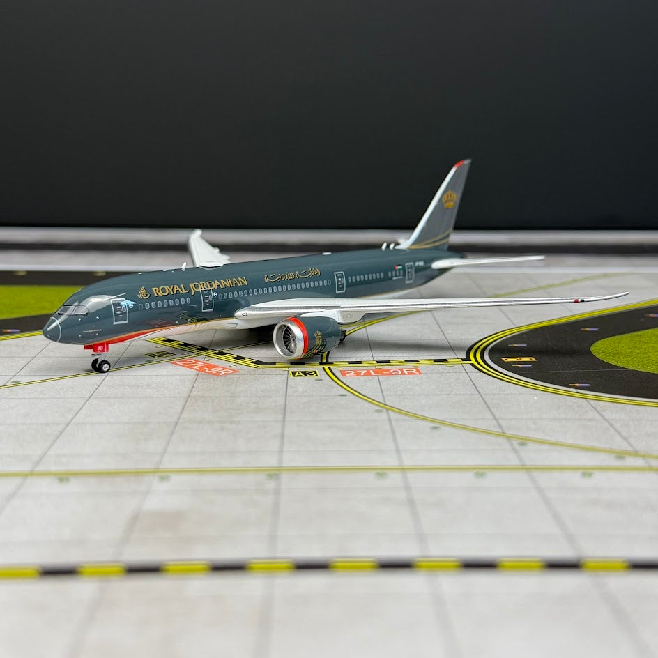 Phoenix Models 1:400 Royal Jordanian Boeing 787-8 JY-BAG "new livery" 12077