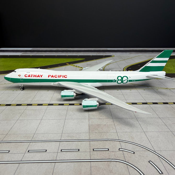 Phoenix Models 1:400 Cathay Pacific Cargo Boeing 747-8F B-LJE "80 Years" 04685