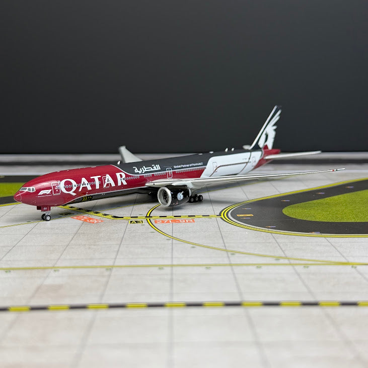 Phoenix Models 1:400 Qatar Airways Boeing 777-300ER A7-BEG "F1" 04681